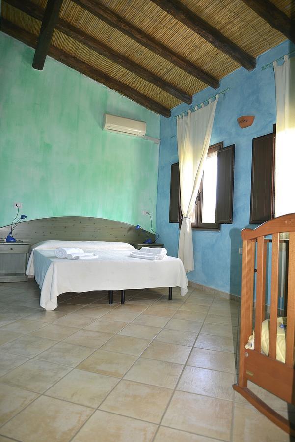 Agriturismo Rubinu Гальтелли Экстерьер фото
